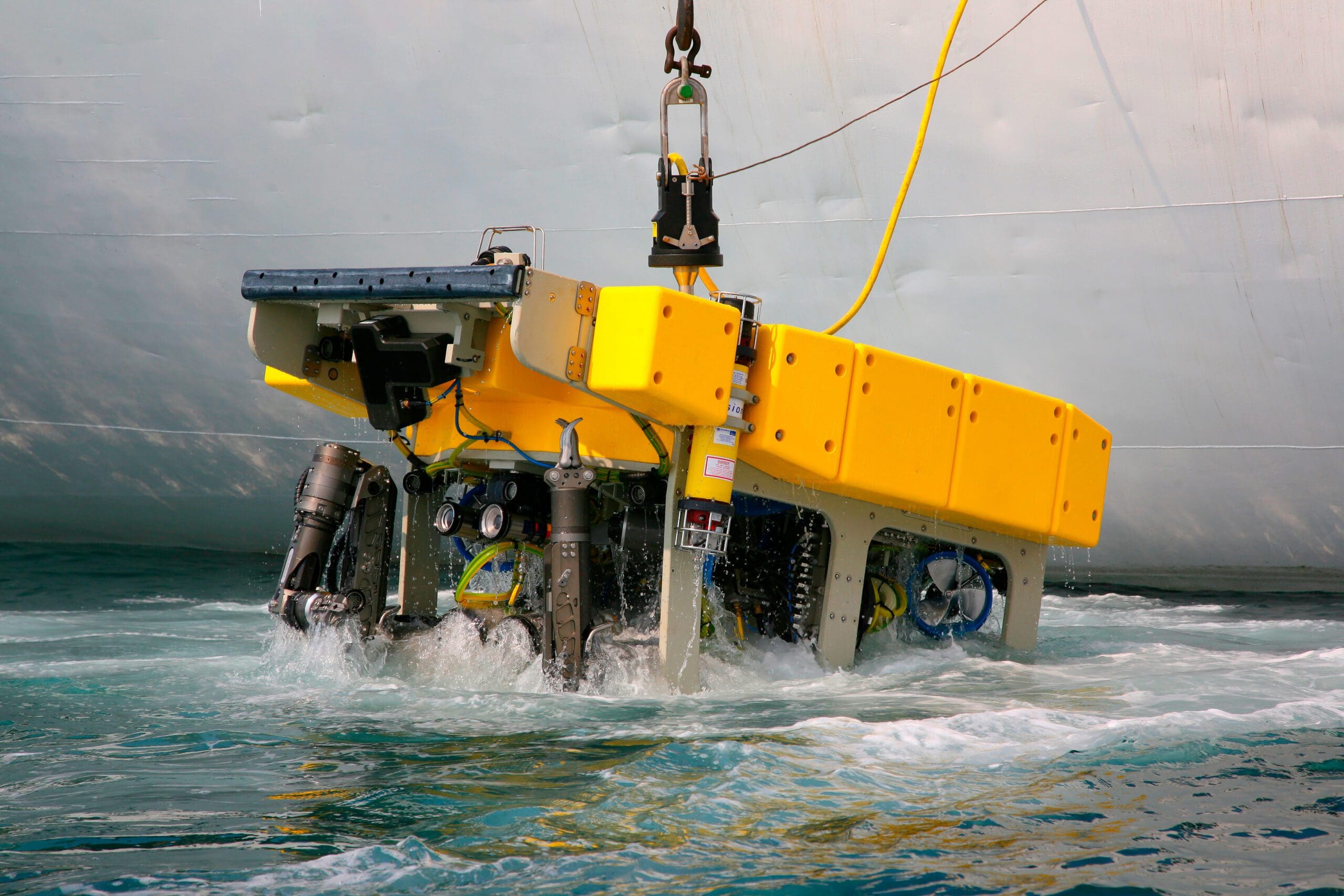 ROV ROV